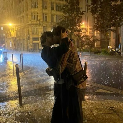 lucapackardd's profile picture. 𝙄 𝙨𝙚𝙚 𝙩𝙝𝙚 𝙬𝙝𝙤𝙡𝙚 𝙜𝙖𝙡𝙖𝙭𝙮 𝙞𝙣𝙨𝙞𝙙𝙚 𝙮𝙤𝙪𝙧 𝙨𝙝𝙞𝙣𝙞𝙣𝙜 𝙚𝙮𝙚𝙨 𖥔 ݁ ˖🛸── .✦