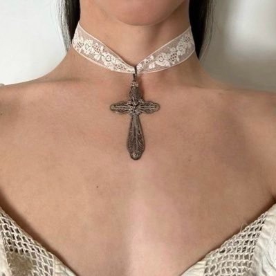 girIeaterr's profile picture. lesbian ; minors/men dni ; priv: @DRlPPINGHONEY