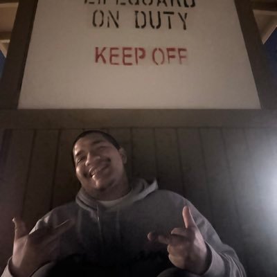 WhoTfhazel's profile picture. 29♊️