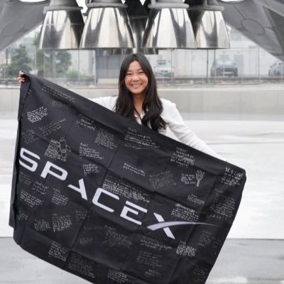 ElonMusklcnd's profile picture. CEO Tesla