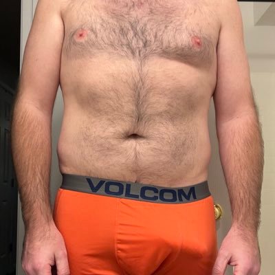 7inThickBear's profile picture. Big dick energy, no nonsense. Over 7" of girth for your pleasure. Grower. Dad bod. No AI needed. Find the 🔥 on OF, it’s free!
