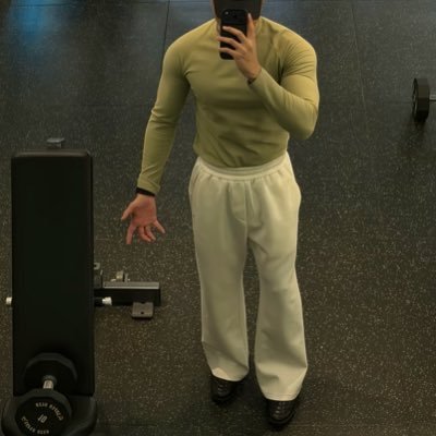 Yuooodg's profile picture. 纯Top | 喜🍑💪🏻｜不定时更删 ｜ 推止于推