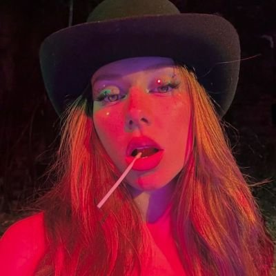 bboo_bs's profile picture. 