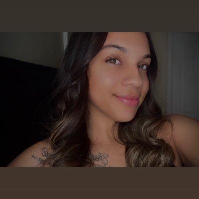 Alexusrobinsonn's profile picture. mamacita🩷🩵