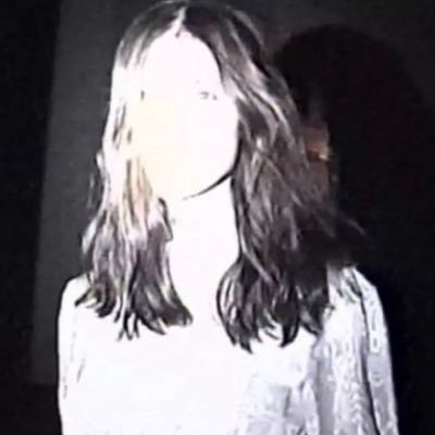 Reservins's profile picture. a mess