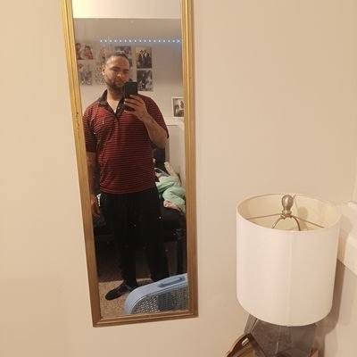 ray_courtn60578's profile picture. 