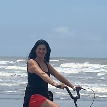 susikochmann's profile picture. 🇮🇱🇵🇾 We will dance again

Todos los días del mundo existe una forma de resucitar