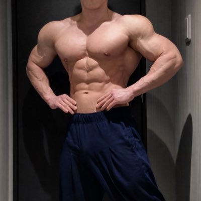 ryo5931124's profile picture. TOKYO🗼 GOLD'S GYM&24H  みんなが引くくらいマッチョになりたい💪フォロー、DMお気軽に。返すか知らんけど
