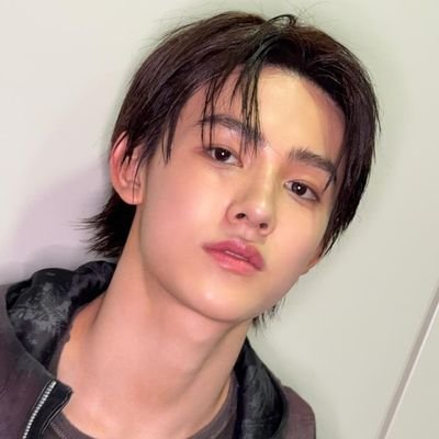 kinucean's profile picture. 𝑪𝒐𝒍𝒐𝒓 𝑶𝒖𝒕𝒔𝒊𝒅𝒆 𝑻𝒉𝒆 𝑳𝒊𝒏𝒆𝒔 ♡