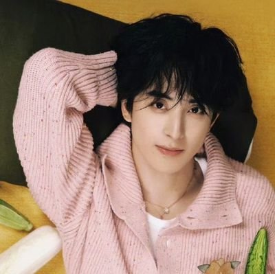 ruixpengt's profile picture. parody account for the actor, Ao Ruipeng————