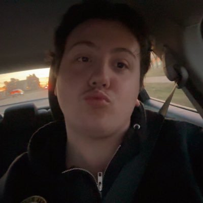 derekkarma's profile picture. 22🪩| ♒️ / alt: @derekthehater