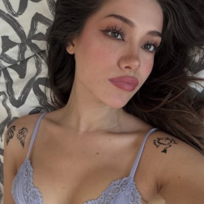 yktvmisa's profile picture. 𝖳𝗎𝗅𝗂𝗉𝗌 & 𝖢𝗁𝖾𝗋𝗋𝗒 𝖡𝗅𝗈𝗌𝗌𝗈𝗆 𐙚 𝖳𝗁𝖾 𝗈𝖼𝖾𝖺𝗇 𝖺𝗇𝖽 𝗍𝗁𝖾 𝖺𝗂𝗋 𝖻𝗋𝖾𝖾𝗓𝖾 𝗆𝖺𝖽𝖾 𝗆𝗒 𝑡𝑒𝑎𝑟𝑠 𝗌𝗁𝗂𝗇𝖾.