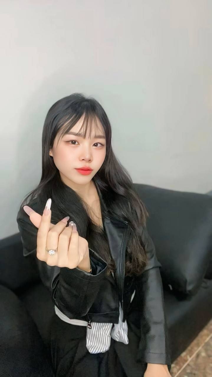 SurnotYSfezu's profile picture. Girls who love to laugh will never have bad luck. I also hope to meet my prince charming.