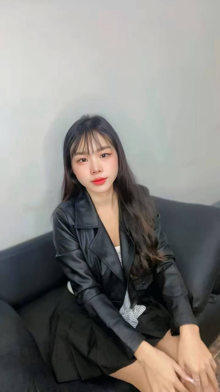 Soughzdc's profile picture. Girls who love to laugh will never have bad luck. I also hope to meet my prince charming.