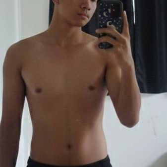 Ezzz_lu's profile picture. Student | Dx: 12/29/25 | TLD 01/13/26 | Safe space for me, I think. Please be good to me. | God is Good✝️❤️