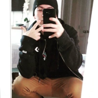 zkjohnny1's profile picture. 23