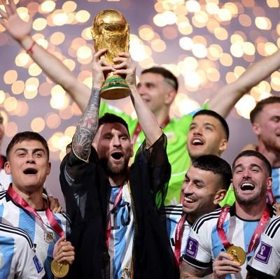 JParentella's profile picture. El esfuerzo no se negocia! Temperley mi vida! Gracias Rezza por hacerlo posible!