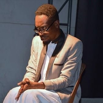 HadjaraKako's profile picture. De l'humour, J’avance seule, même de nuit.