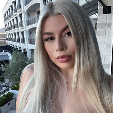 Mvrisol's profile picture. sometimes Im funny