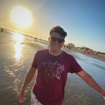 Gerocasabone's profile picture. En la resistencia está todo el hidalgo valor de la vida 🔥