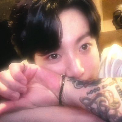 jkoorchid's profile picture. long live the resistance.