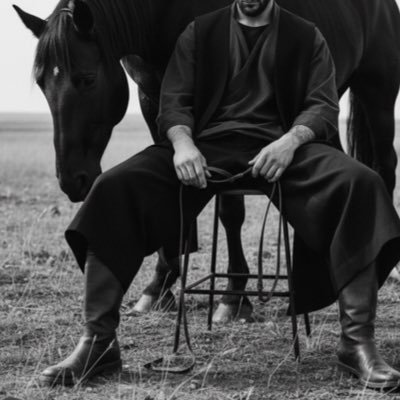 _Saphiir's profile picture. 