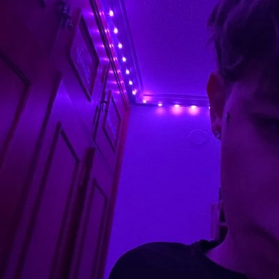 aaronruiizsn's profile picture. 