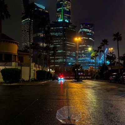 _AMhLaw's profile picture. مترامي المشاعر | شيء من الشعر القهوة الليل والقانون