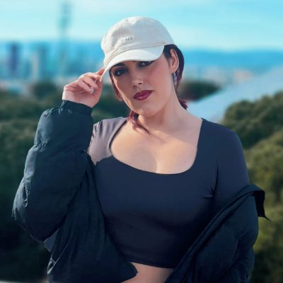 Sandakosta's profile picture. 🎬Cantante/Actriz
🔴Creadora de contenido Free
🎙️UrbanHeart Podcast
🟣Twitch: sandakosta