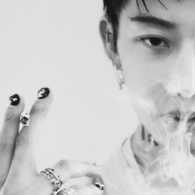 Axrickyx's profile picture. 黄金の夜ㅤㅤ𝐏.ㅤㅤ♡ㅤㅤ𝖼𝖺𝗇𝖼̧𝖺̃𝗈.
𝗅𝖺́𝗀𝗋𝗂𝗆𝖺𝗌 𝗌𝖺̃𝗈 𝖼𝗈𝗆𝗈 𝗉𝖾́𝗍𝖺𝗅𝖺𝗌 𝗊𝗎𝖾 𝖼𝖺𝖾𝗆 𝗊𝗎𝖺𝗇𝖽𝗈 𝗎𝗆 𝗏𝖾𝗇𝗍𝗈 𝖿𝗈𝗋𝗍𝖾 𝗌𝗈𝗉𝗋𝖺 𝖾𝗆 𝗌𝗎𝖺─