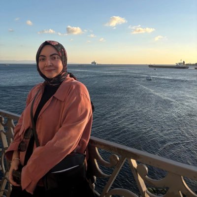 kalemyazarr's profile picture. aynayı önce kendine çevir ve gülümse kaderine,