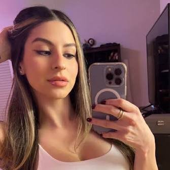 JaneMary759704's profile picture. 