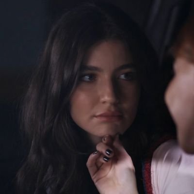 lalisa sarocha - VIU O KATSEYE