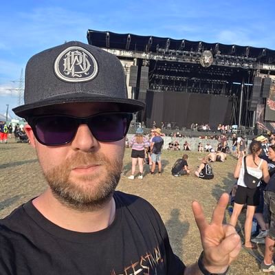 StefanAden's profile picture. Einmal Borussia, immer Borussia!!! 
Nur der @BVB 
#BVB #echteliebe #PS4 #WWE #Metal 🤘🏻