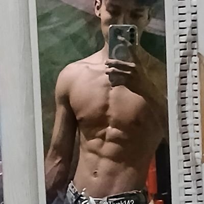 Tiyok142's profile picture. 🦖🦖