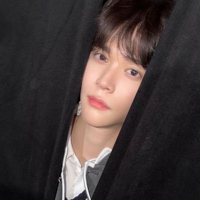 1022pinkco's profile picture. 20대 브리즈입니다🧡