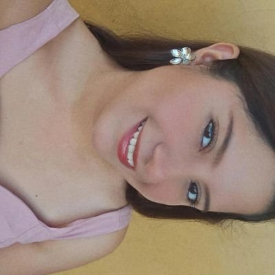 elizaromn's profile picture. 🦅🖤🧡