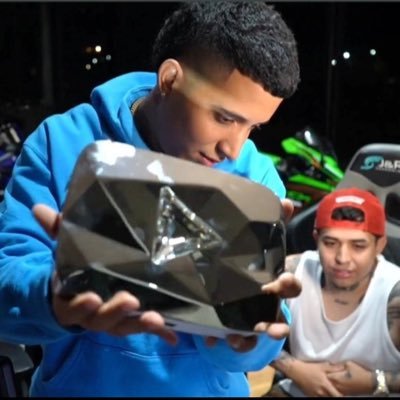 Arxngo15's profile picture. TC 🦅🩸MJ