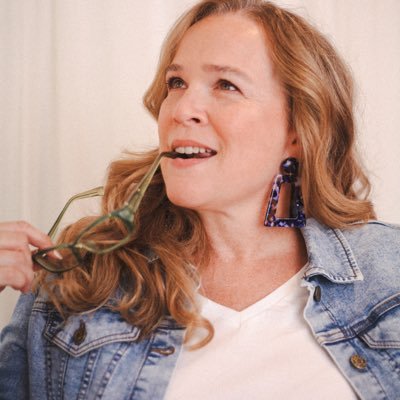 EmJayNabuurs's profile picture. #LTC #PublicHealthcare #CleanAir advocate / Spokesperson 4 @ONSchoolSafety / Co-host of @TheReSisters2 /mjnabuurs@bsky.social