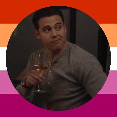 _insidethevoid's profile picture. 🧡🤍🩷 | writer | princess leia fanclub ceo | eddie diaz if he was a femme lesbian