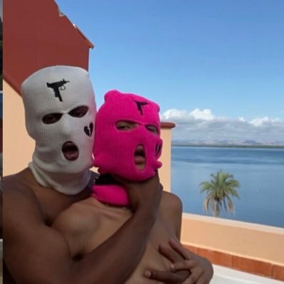 kinkycouple41's profile picture. 18+ Only💜💜Bi Snowbunny Hotwife and BBC Bull couple who love having kinky public fun😈 DM me if you’re horny😘Click the link below for more free content😉⬇️