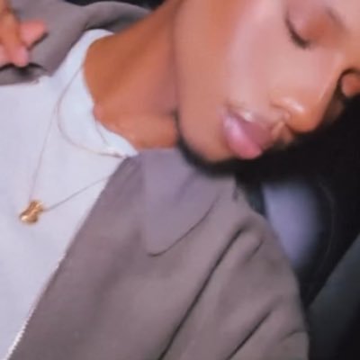 1dreburgos's profile picture. he wanna party with Barbie ;)