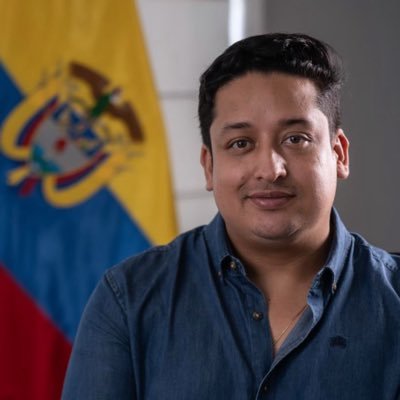AndresCamiloHR's profile picture. 🪐Periodista, ex Cónsul General de Colombia en México, asesor y jefe de comunicaciones de @petrogustavo (sen) asesor y consultor en comunicaciones.
