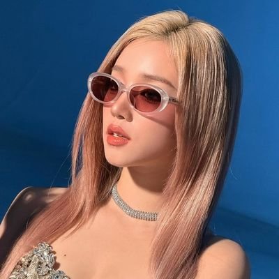 dyomines's profile picture. 