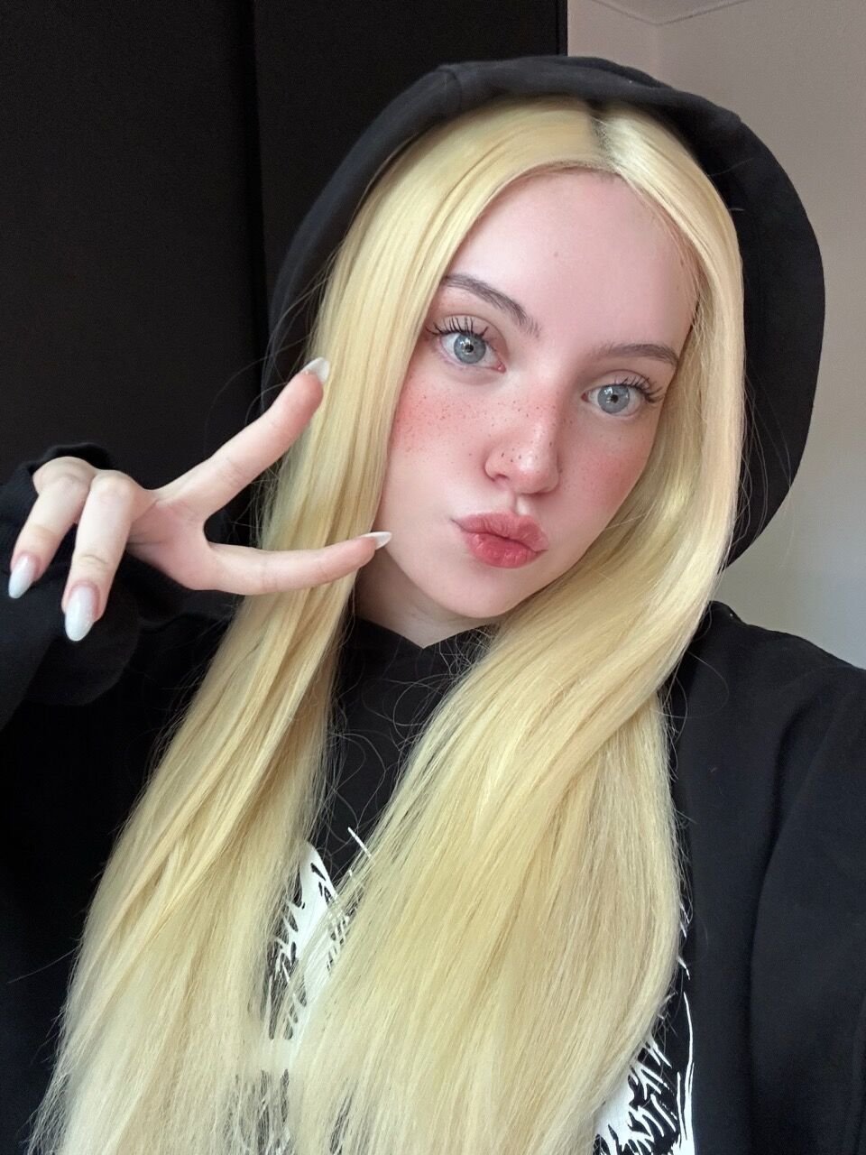 HoltFletch89153's profile picture. create something and destroy it just because u can, DM mee for chaos therapy