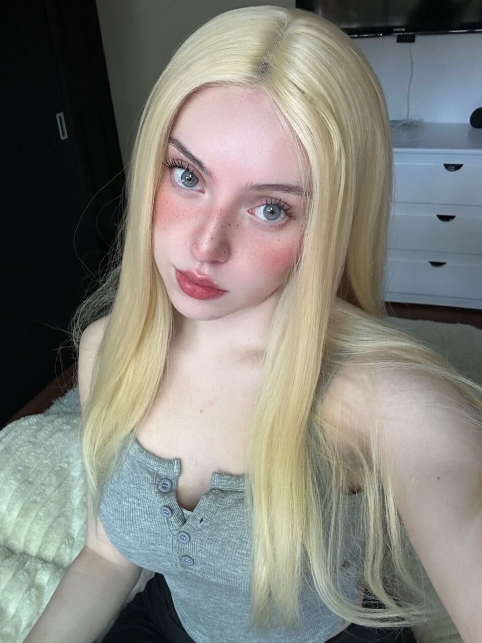 BennettC66182's profile picture. falling in love with villains, DM me if ur one