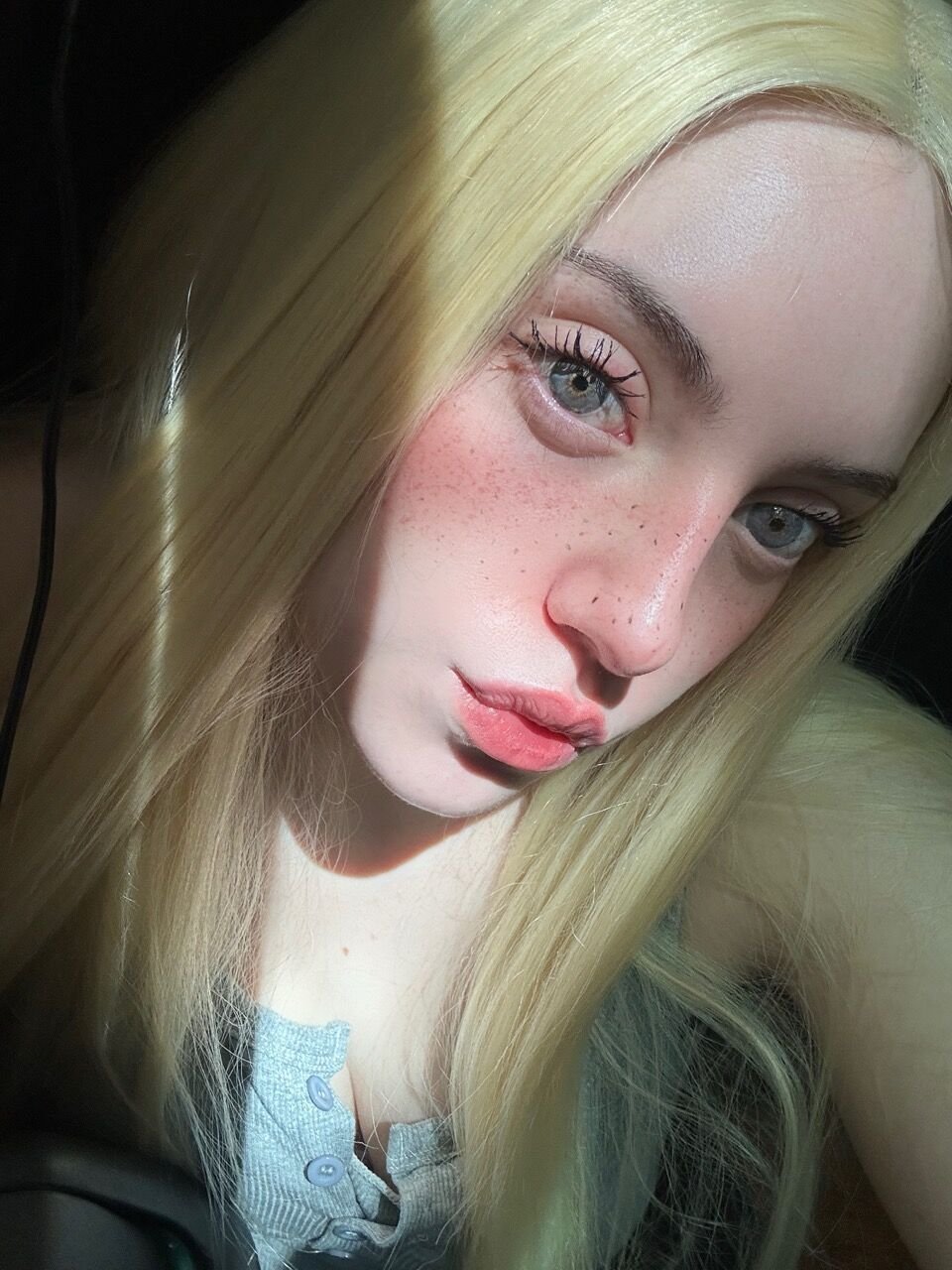 AliceFairc61036's profile picture. crazy ppl are actually the normal ones, DM me if ur part of the club