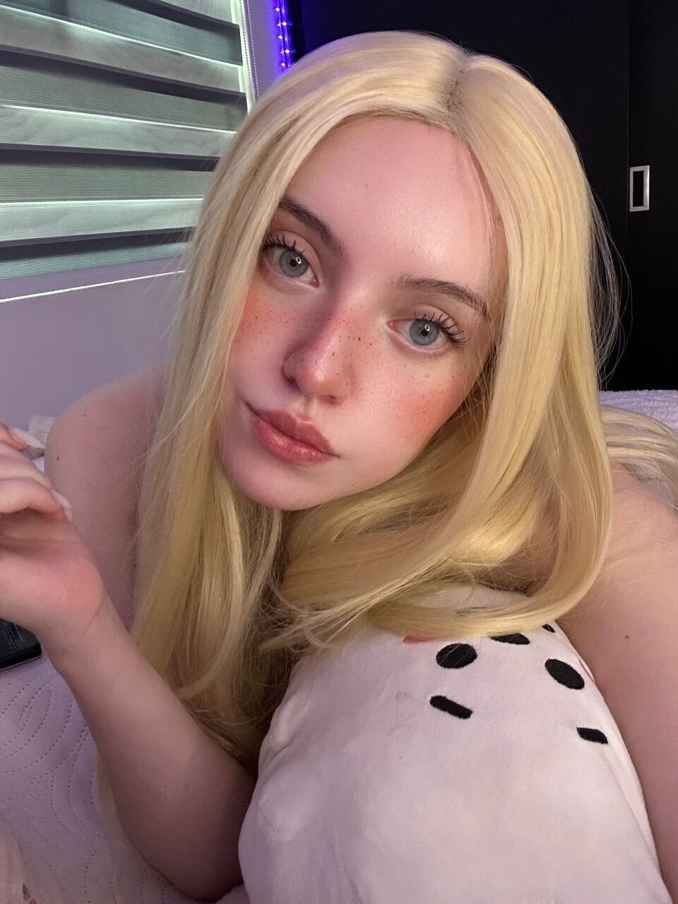 LanaCliffo74909's profile picture. crazy people are actually the normal ones, DM me if youre part of the club