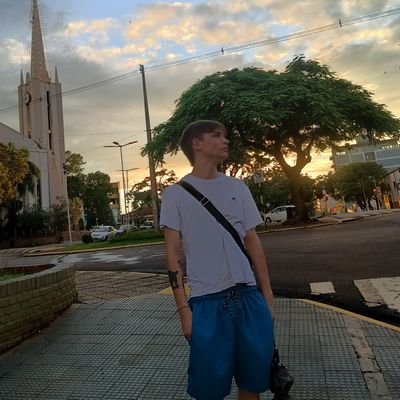 yagas0lina's profile picture. nunca bajo de tono