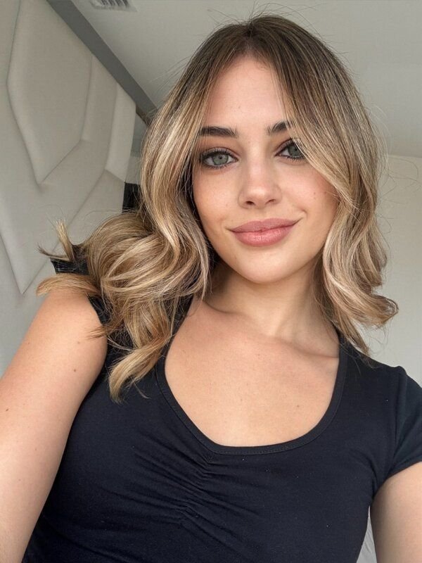 GemmaBeaum8770's profile picture. i think my zodiac sign is the question mark, DM mee if you can read it